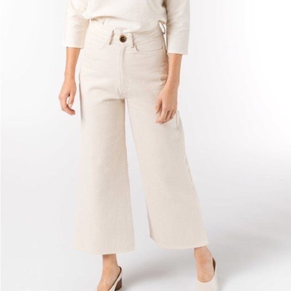 Tribe Alive white denim crop pants
